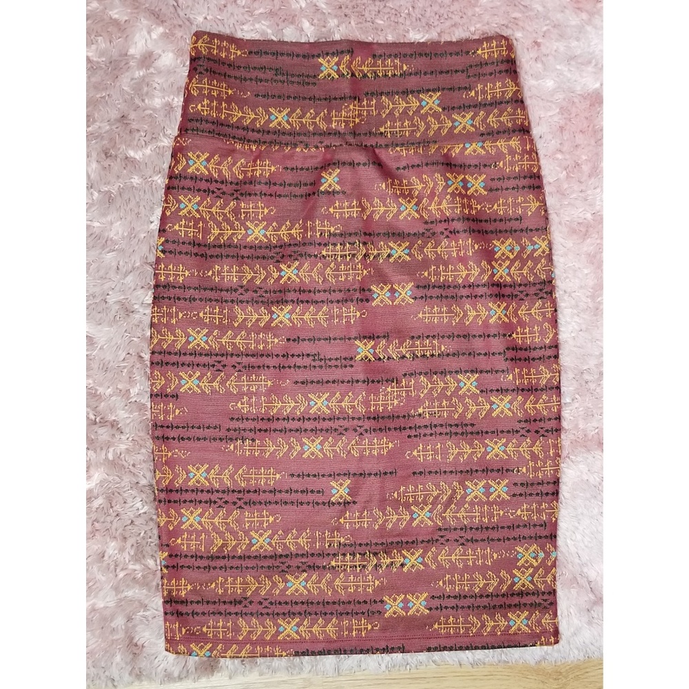 {LULAROE} CASSIE